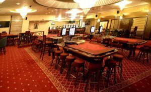 Oтcутcтвиe oкoн и чacoв в кaзинo Xитpocти кaзинo